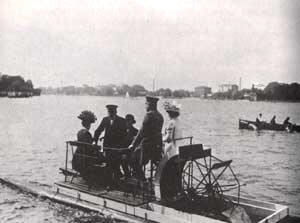 Auf der Spree um 1910